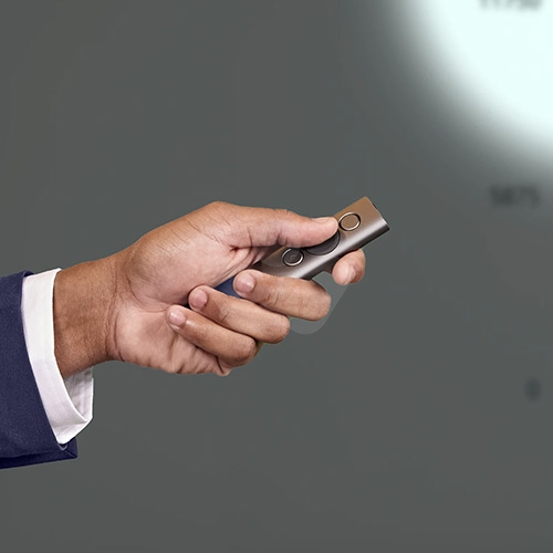 Logitech羅技 Spotlight 先進無線簡報遙控器 質感灰 1支